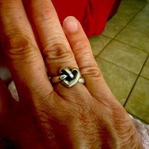 James avery size 6 silver ring